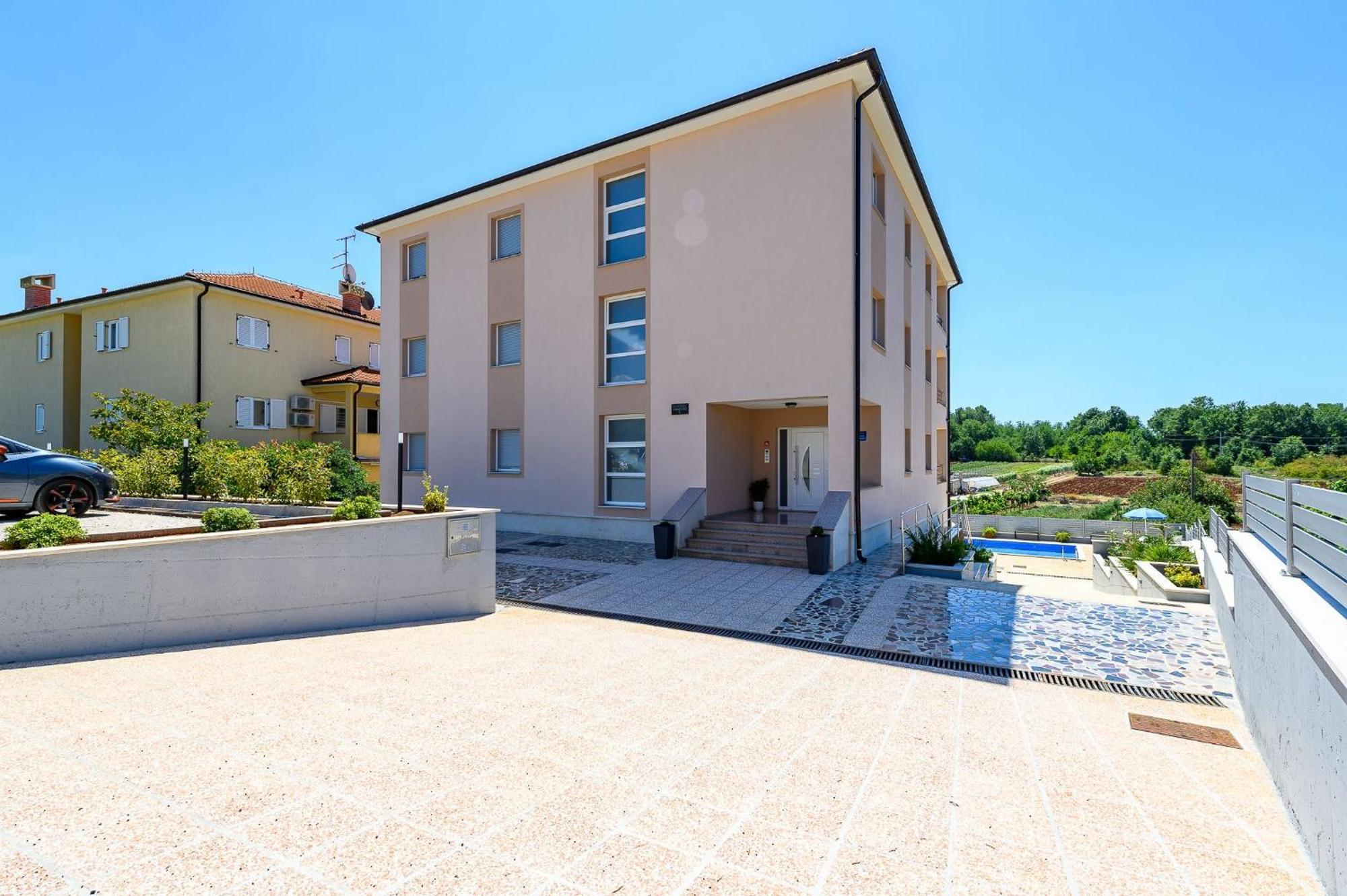 Stancija Amorozo 5 - Apartment N. 7 Porec Esterno foto